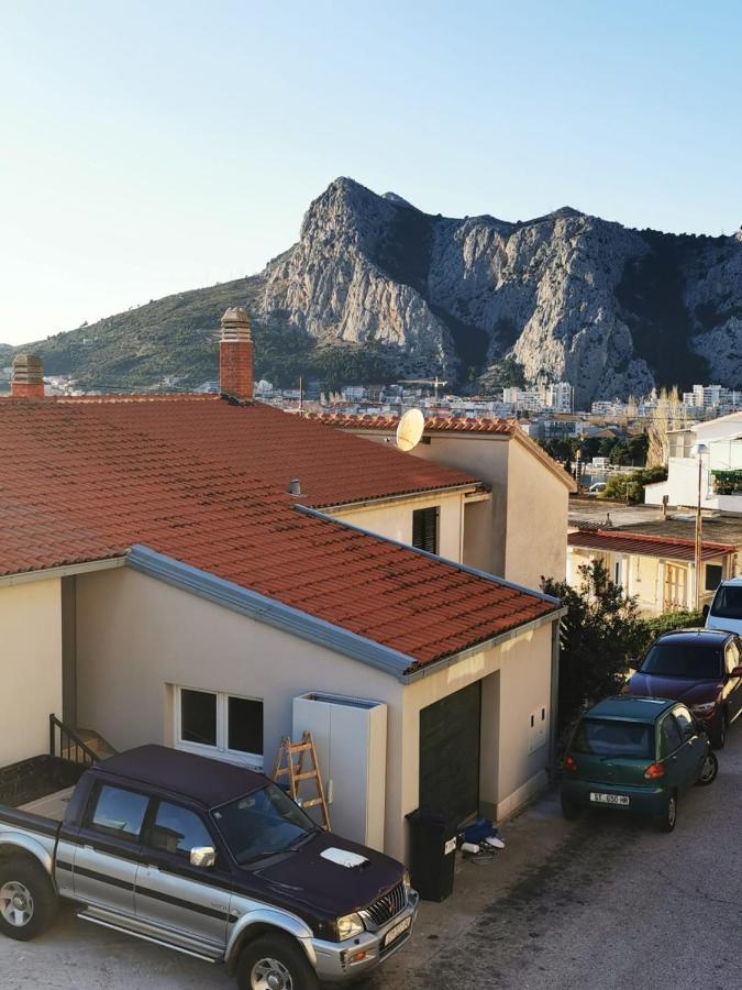 Apartment Vista Omiš Exteriör bild